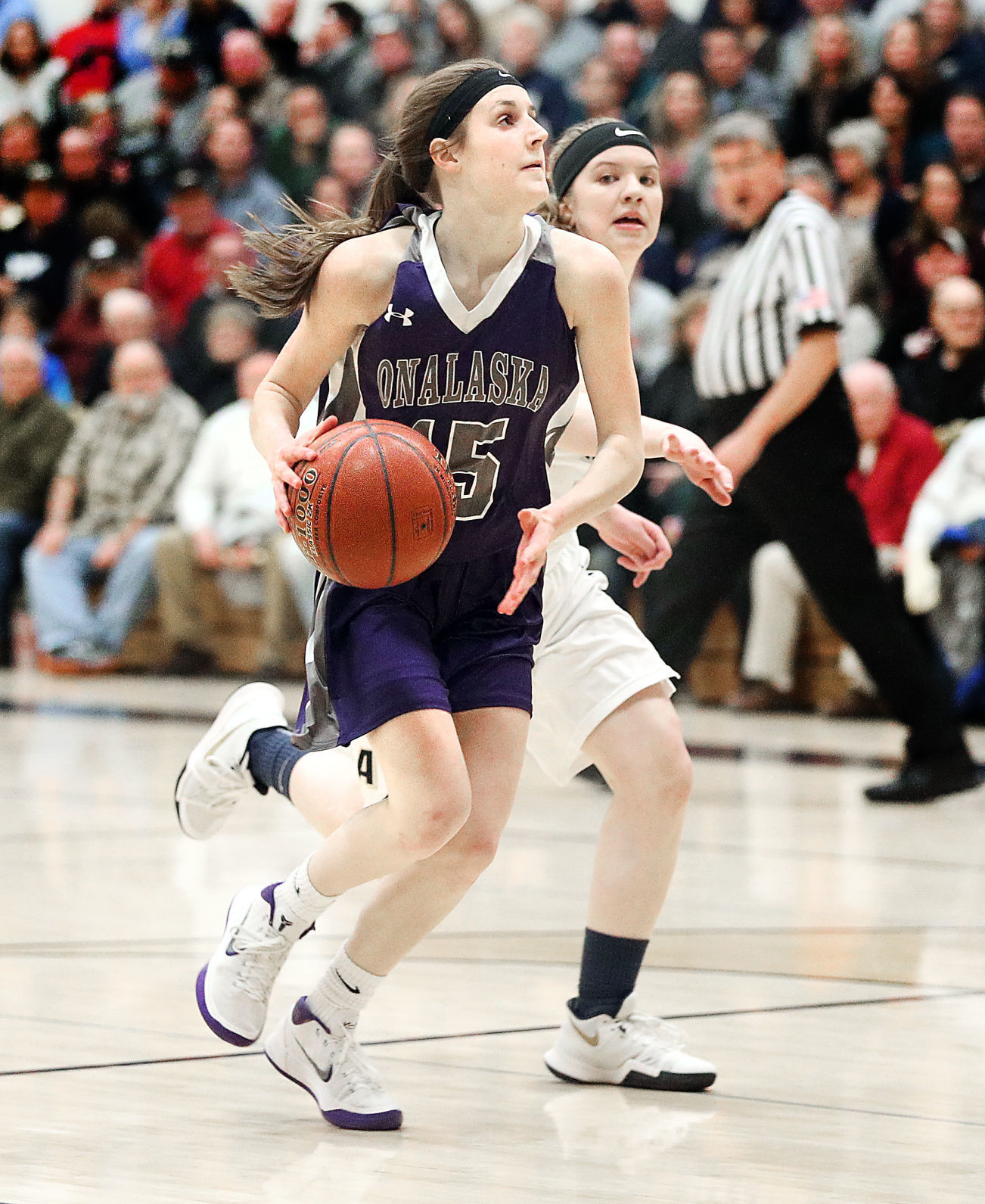 Aquinas Onalaska basketball